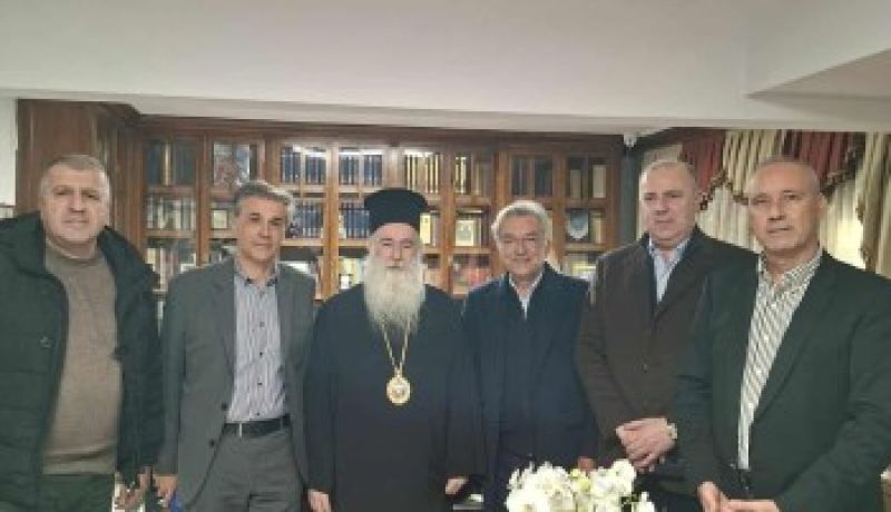 Εθιμοτυπική επίσκεψη του Προέδρου και της Διοίκησης του Επιμελητηρίου Κορινθίας στον νέο Μητροπολίτη Κορίνθου κ.κ. Παύλο